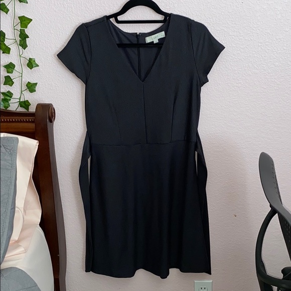 LOFT Dresses & Skirts - Simple Dress!
